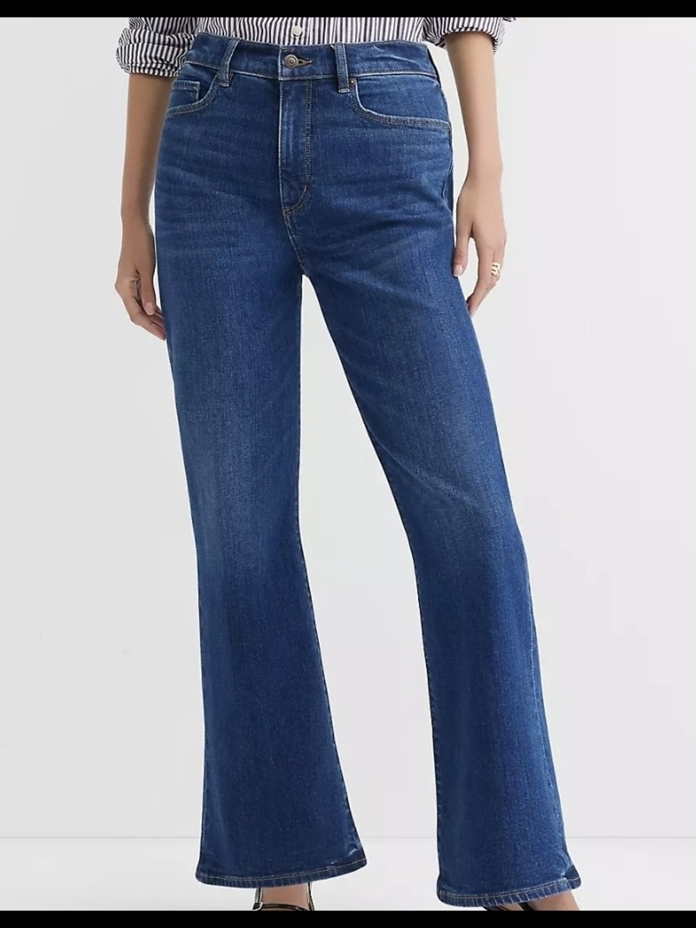 Loft Curvy Hi Rise Relaxed Flare Jeans Medium Dark Size 34/18 New Tags